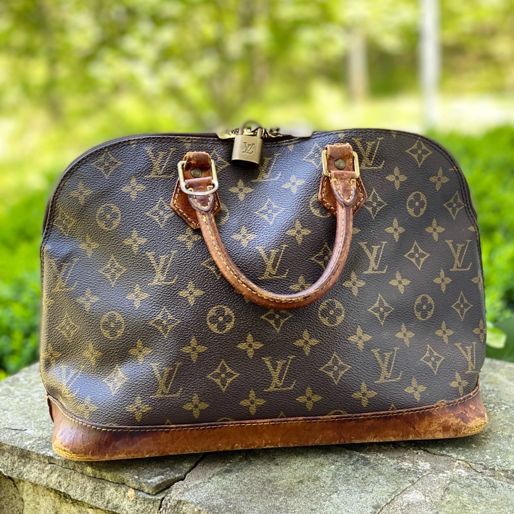 LOUIS VUITTON Vintage Alma Handbag!!